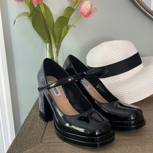 Steve Madden Nylo Mary Jane Pump